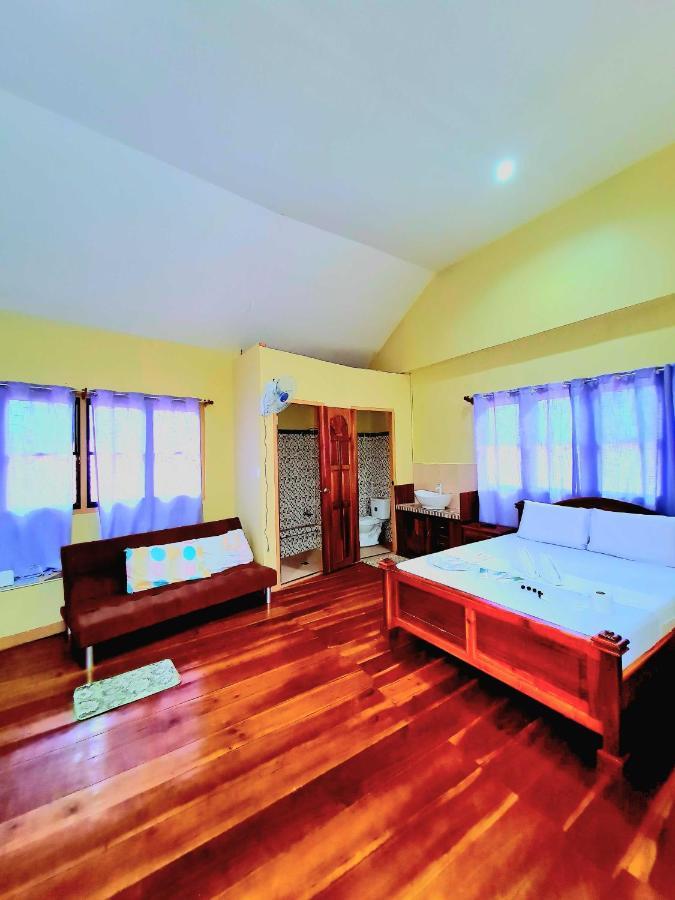 La-Familia Guest House Siquijor Exterior photo